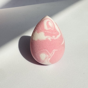 高级可定制大理石设计弹性美容海绵鸡蛋光滑化妆应用无缝混合化妆粉扑 - Product Image 1