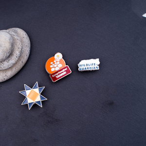 Personalizado al por mayor Pines <span class=keywords><strong>de</strong></span> Metal esmalte Logo insignias dinero Nueva <span class=keywords><strong>Era</strong></span> Rock Band Anime perro gato para <span class=keywords><strong>gorras</strong></span> pegatina Metal promocional - Product Image 2