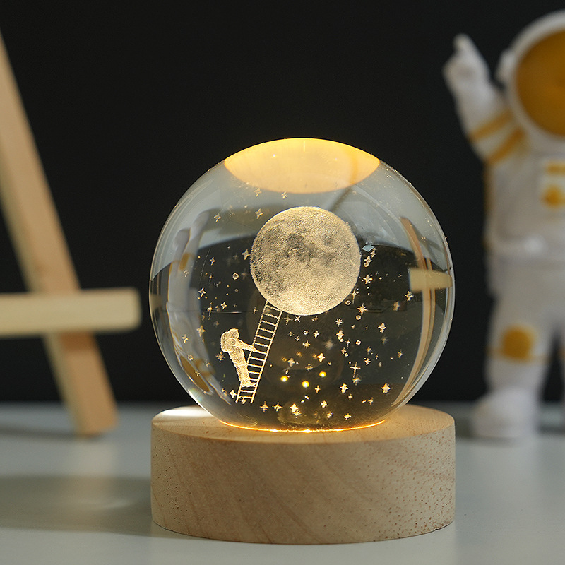 Clear-Astronauts go to the moon