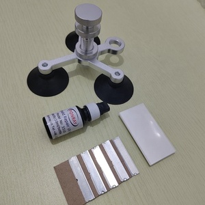 Kits de Reparación de Parabrisas al por Mayor con Fluido UV de 10 ml, Herramientas para Restaurar Grietas y Desportilladuras en Ventanas de Automóviles - Product Image 1