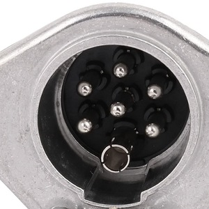 Conector Redondo de 7 Pines para Remolque ES2701S de Aleación de Aluminio IP66 12V con Cubierta para Uso en Caravanas y Embarcaciones - Product Image 2