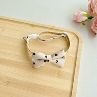 Collier pour chat à fleurs avec nœud papillon, accessoire réglable pour animaux de compagnie, pour un usage quotidien élégant