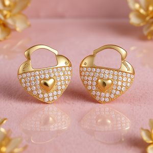 Youleio Boucles d'oreilles en forme de cœur plaquées or 18 carats avec micro-incrustations de strass en cristal, bijoux romantiques pour femmes à porter au quotidien - Product Image 2
