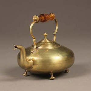 Vintage Brass Tea <b>Kettle</b> <b>With</b> <b>Wooden</b> <b>Handle</b> And Lid Metal Water Pot - Product Image 1