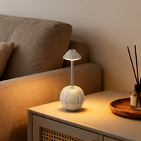 Lampe de bureau LED moderne à design ergonomique, rechargeable par USB, RGB, réglable en hauteur, avec commandes tactiles, veilleuse de chevet pour chambre à coucher