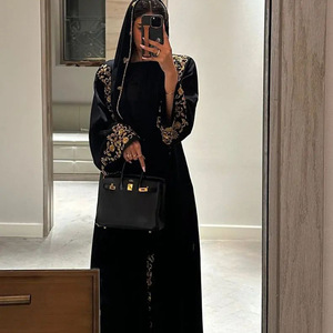 Muslim Women's <strong>Robes</strong> High-definition Middle East Banquet Dress Dubai Senior Long-sleeved Dress Rhinestone <strong>Black</strong> <strong>Robe</strong>