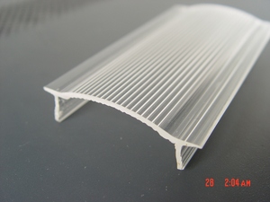 Extrusión de PC de plástico transparente OEM para accesorios de perfil de aluminio - Product Image 3