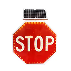 Snelweg Zonne Verkeersbord Met Led Licht Stop Teken Met Verlichting Achthoekige Stop Led Knipperend Teken