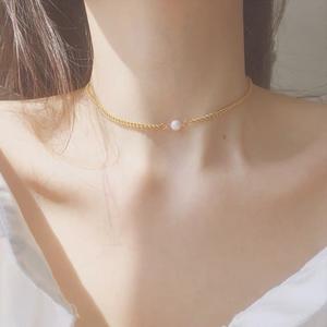 Collier polyvalent en perle d'eau douce naturelle unique avec chaîne courte pour clavicule - Product Image 1