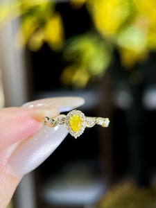Xinfly Fine Jewelry Water <b>Drop</b> Shape Fancy Yellow Diamond 18K Gold Ring Customized Wedding Gift - Product Image 6