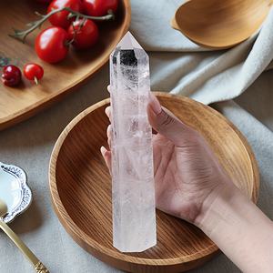 หินควอตซ์ใสธรรมชาติขายส่ง รูปทรงหอคอย เป็นมิตรกับสิ่งแวดล้อม สำหรับบำบัดรักษา งานแกะสลัก ของตกแต่งห้อง ของขวัญ หินมงคล - Product Image 1