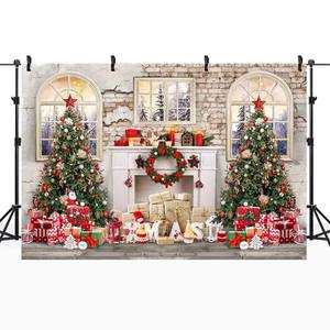 Sfondo Natalizio con Camino Bianco, Muro di Mattoni Retrò, Albero di Natale, Regali, Pavimento in Legno, Sfondo per Fotografia di Famiglia - Product Image 1