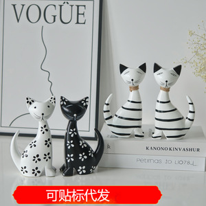 Ensemble de figurines de chat en bois de style minimaliste nordique, design floral noir et blanc, décoration de bureau à domicile - Product Image 5