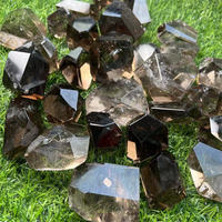 Pierre de forme libre en quartz fumé de guérison naturelle en gros pour l'artisanat en cristal