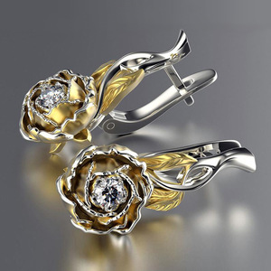 Orecchini alla Moda con Fiore di Peonia Bicolore, Design Floreale Elegante, Gioielli Statement, Ear Cuff per Donne - Product Image 2