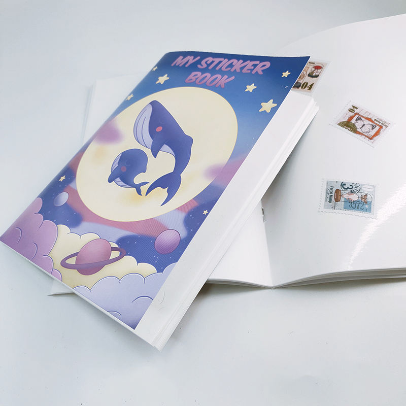 Livre de l'album autocollant