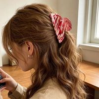Pince à cheveux élégante en acétate marbré fait main, motif griffe de requin, pour femme, idéale pour les fêtes, personnalisation du logo et des motifs prise en charge