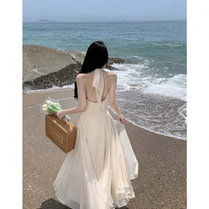 เดรสชีฟองสั้นแบบไม่มีแขน คอ halter เปิดหลัง แห้งเร็ว สีพื้น ทรงตรง เหมาะสำหรับใส่คลุมชุดว่ายน้ำในช่วงฤดูร้อน - Product Image 3