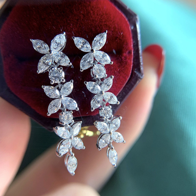 Women Dangle Earrings with Dazzling Cubic Zirconia Fashion Flower Design Luxury Female Wedding Butterfly Earrings