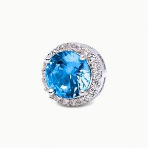 Boucles d'oreilles classiques en topaze bleue et zircon cubique 8mm grande coupe plaqué or accessoire de fête élégant pour les femmes excellente idée cadeau - Product Image 1