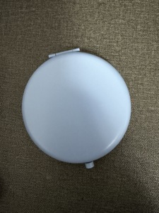 Miroir de poche pliable rond en acier inoxydable au design Art Déco portable avec finition or <span class=keywords><strong>rose</strong></span> et argent pour le maquillage, cadeau d'anniversaire - Product Image 2