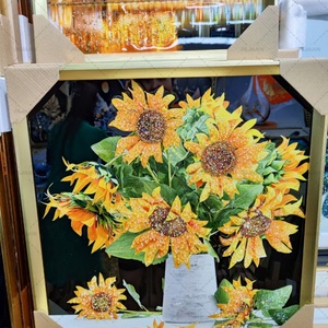 Cuadro de Pared de Porcelana de Cristal con Diseño Africano Moderno, Estilo Nórdico, con Imagen de Mujer Africana, en Negro y Dorado - Product Image 3