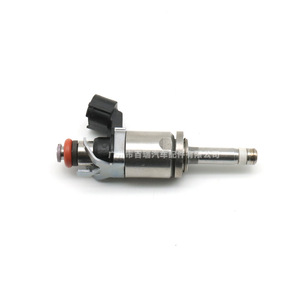 Inyector de combustible Pe01-13250C para Mazda 3 Cx-3 Mx-5, pieza de repuesto para sistema de inyección electrónica de combustible, construcción metálica - Product Image 1