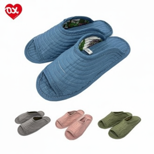 Loveox cornicione trapunta da soggiorno pantofole da interni 4 tipi di semplici pantofole da casa - Product Image 1