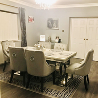 Ensemble de table à manger moderne de luxe en acier inoxydable et marbre avec finition imperméable pour hôtel et villa
