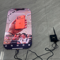 Écran publicitaire LED haute définition MDS Big iPhone Display Indoor P1.5 avec HDR10+ et garantie de 3 ans pour les magasins de téléphonie