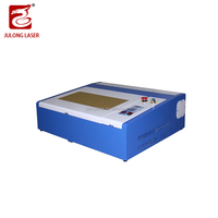 Machine laser 40W, machine de gravure laser CO2 et machine de découpe, fonctionnant sur une surface de 400*400 mm, capable de graver l'acrylique et le bois