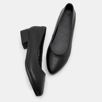 Chaussures de travail d'été pour femmes, escarpins noirs en cuir véritable, semelle souple, chaussures de bureau professionnelles pour hôtesses de l'air, design bas.