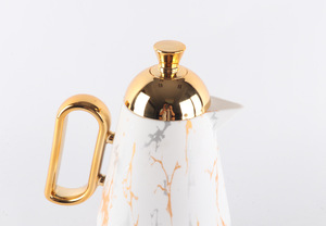 <span class=keywords><strong>Carafe</strong></span> Thermique EJSHE, Pot à Café Moyen-Oriental pour la Maison, Thermos Style Affaires, Bouilloire à <span class=keywords><strong>Eau</strong></span> en Plastique Plaqué 1 Litre, Origine Chine - Product Image 4