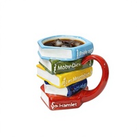 Mug Kopi Keramik 11oz Desain Buku Bertumpuk Grosir Logo Kustom Desain Sastra Pesanan Massal MOQ 500pcs Hadiah Bisnis untuk Pecinta Buku