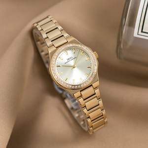 Montre pour femme <span class=keywords><strong>IBSO</strong></span> 619L de haute qualité Nouveau design Montre pour femme à bracelet en acier avec une valeur esthétique élevée Petit cadran clouté de diamants - Product Image 1