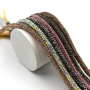 Al por mayor: Cuerdas y correas de pedrería, Nueva Colección, Tubo de pedrería para la parte superior de sandalias de mujer, Cordones para zapatos - Product Image 5