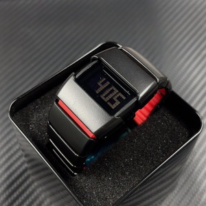 Orologio Quadrato Retrò da <span class=keywords><strong>Uomo</strong></span> di Nicchia Design Y2K Millennium Personalizzato con Display Elettronico Digitale a Blocchi - Product Image 2