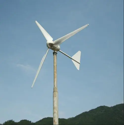 Système hybride 3kW 5kW hors réseau éolien et solaire pour suivre la consommation d'énergie