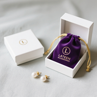 Boîte à bijoux en papier blanche personnalisée avec un ensemble de pochettes en velours violet, conception gratuite pour les marques de luxe, emballage de style simple