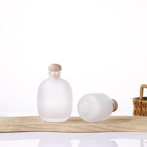 Botella <span class=keywords><strong>de</strong></span> Vino <span class=keywords><strong>de</strong></span> Vidrio Transparente Blanco Cristalino al por Mayor, Pequeña, Vacía, para Vino <span class=keywords><strong>de</strong></span> Frutas o <span class=keywords><strong>Tequila</strong></span> Casero - Product Image 4