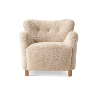 Fauteuil simple durable pour salon, avec accoudoirs évasés, pieds en chêne massif, fauteuil rembourré, mobilier d'intérieur pour villa et appartement