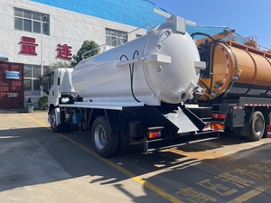 Très populaire en Russie et au Kazakhstan, camion de vidange des eaux usées Isuzu Giga avec pompe de vidange des eaux usées haute performance - Product Image 2