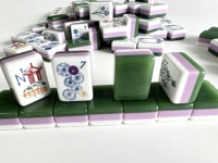 Jeu de tuiles de mahjong américain en acrylique avec logo personnalisable, 3 couches, style moderne et luxueux pour 4 joueurs, pour un divertissement personnalisé