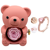 2025Mini boîte-cadeau d'ours en peluche Rose éternelle avec anneau mignon fleur préservée romantique pour elle pour les mariages mère de noël