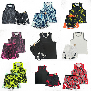 Nouveaux ensembles d'entraînement de basketball 2026 en gros : shorts et débardeur en mesh de style américain, tenue de sport décontractée à séchage rapide, haute qualité - Product Image 1