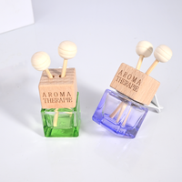 Parfum de voiture Huile essentielle Parfums de voiture de luxe Rafraîchisseur de parfum suspendu Diffuseur de parfum de voiture