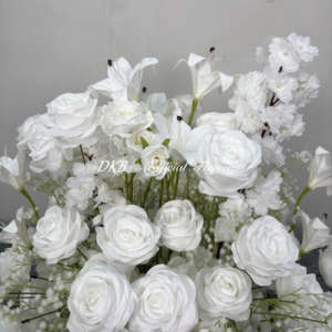 เก้าอี้ทางเดินทำจากผ้าไหมลายดอกกุหลาบสำหรับงานแต่งงานงานตามสั่ง - Product Image 3