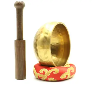 圣诞礼物西藏歌唱碗套装整体治疗冥想 & 放松带红色枕头的古董铜碗