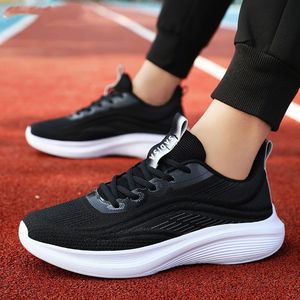 Vente en gros de chaussures de course en maille tricotée <span class=keywords><strong>pour</strong></span> hommes chaussures de trajet d'été baskets blanches respirantes avec semelle rembourrée légère et souple - Product Image 3