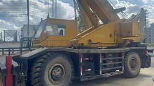 Grue mobile d'occasion Kato 50 tonnes, équipement de construction lourd, moteur Nissan haute performance, jaune, hauteur de levage maximale 25m - Product Image 3